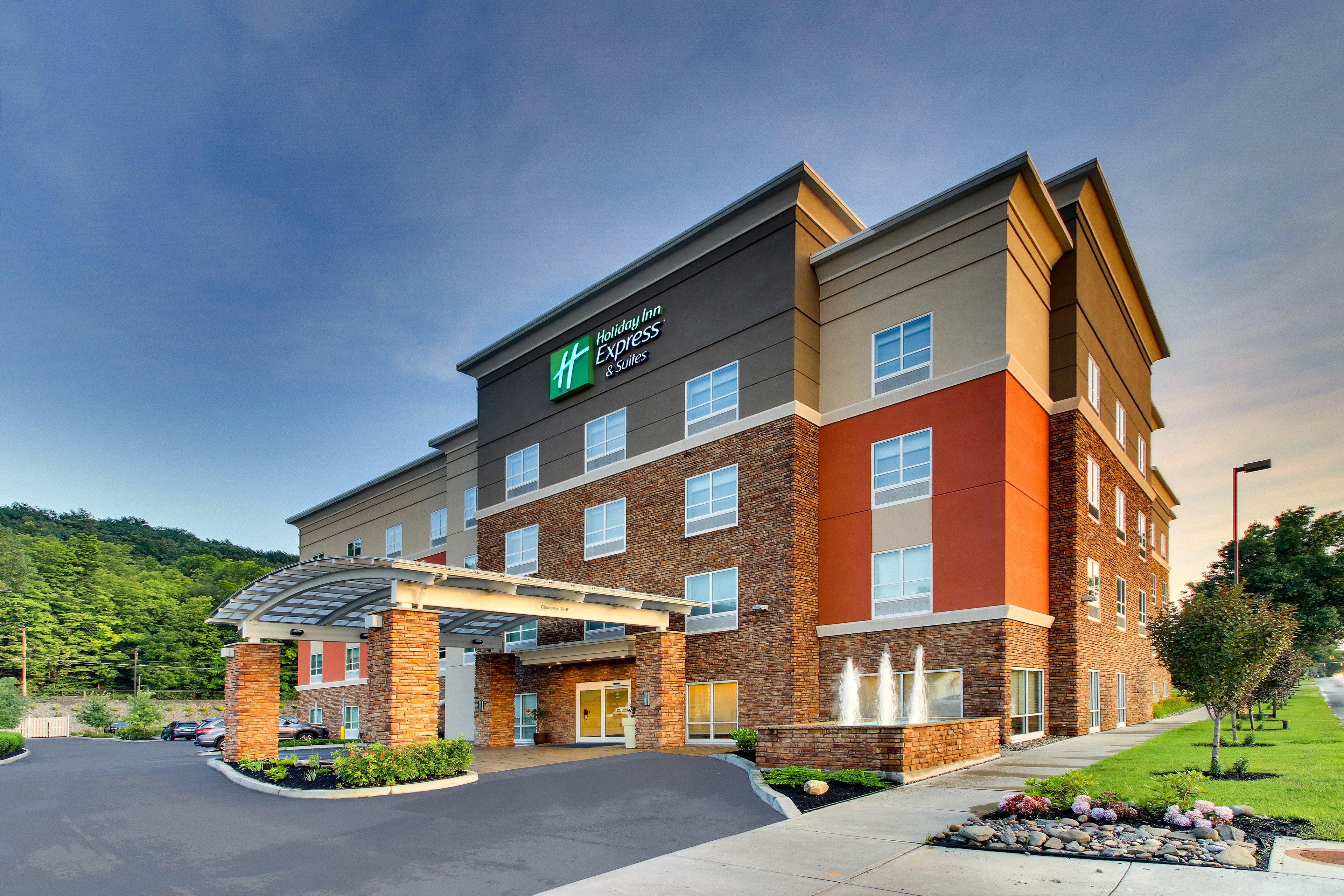 Holiday Inn Express & Suites Ithaca By Ihg Extérieur photo