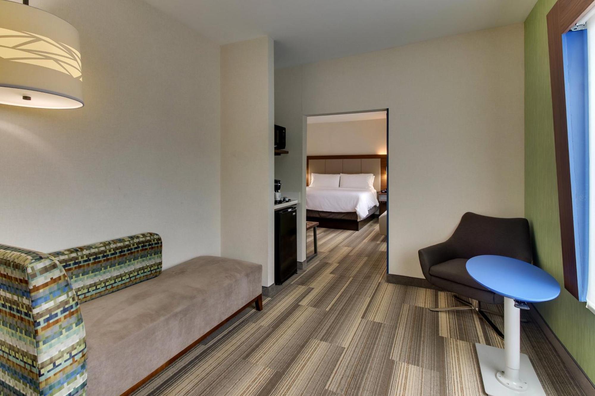 Holiday Inn Express & Suites Ithaca By Ihg Extérieur photo